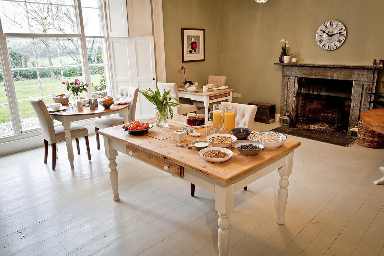Bed and Breakfast Trewornan Manor Уэйдбридж Экстерьер фото