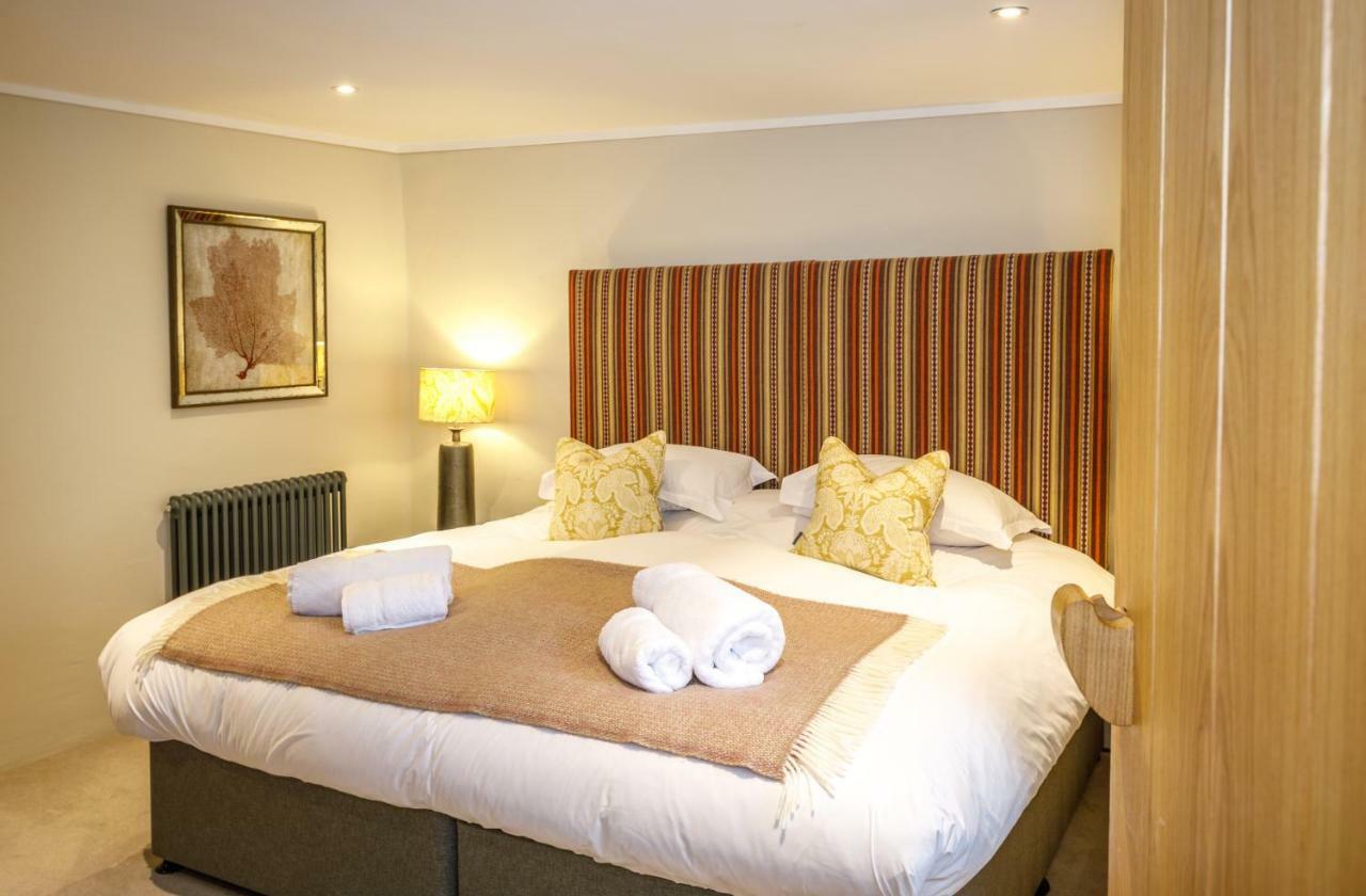 Bed and Breakfast Trewornan Manor Уэйдбридж Экстерьер фото