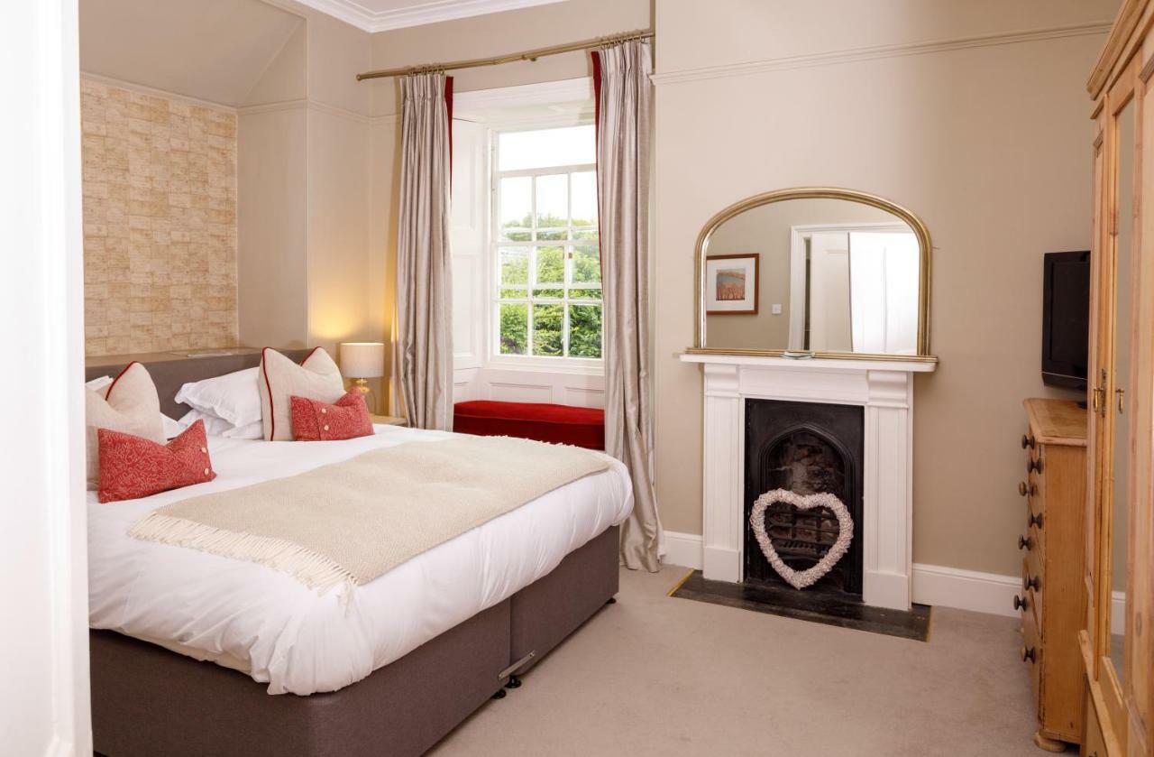 Bed and Breakfast Trewornan Manor Уэйдбридж Экстерьер фото