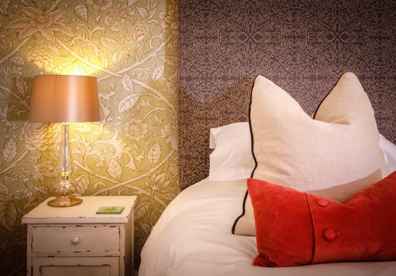 Bed and Breakfast Trewornan Manor Уэйдбридж Экстерьер фото